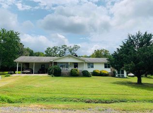 446 Red Hill Rd, Marshall, AR 72650