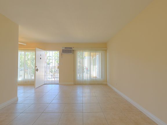 2nd image of 4808 Riverton Ave APT 8