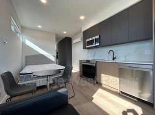720 Klo Rd #401, Kelowna, BC V1Y4X5