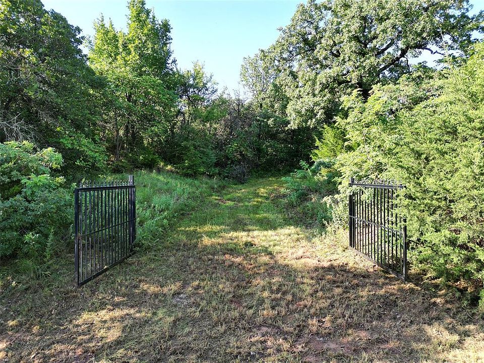 2nd image of 7638 E Danforth Rd