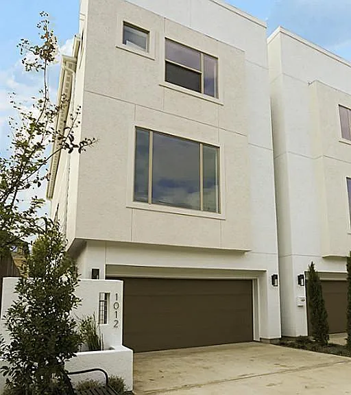 1012 Stanford St — Photo 2