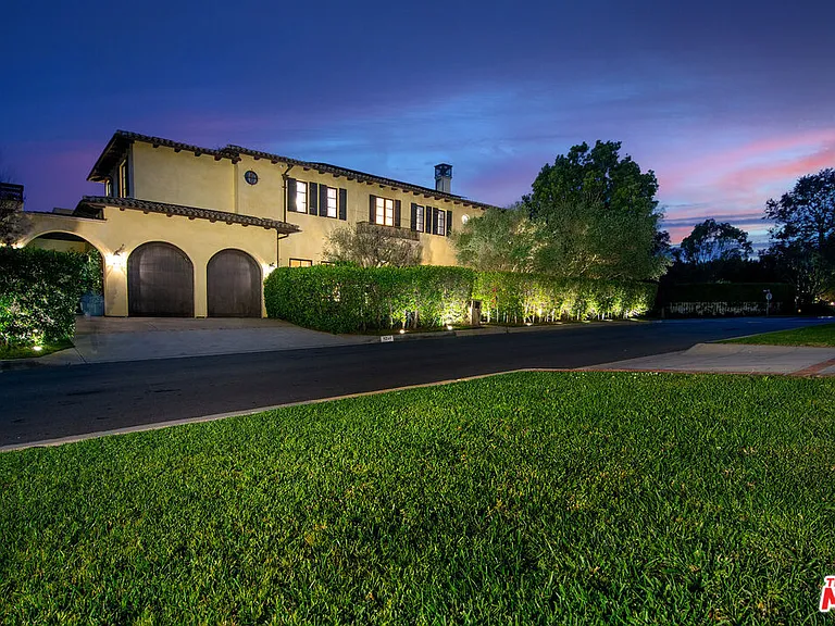 1221 Minorca Dr — Photo 51