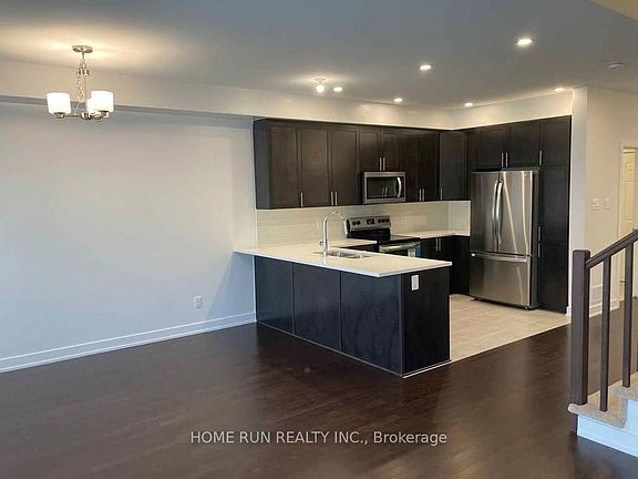 3rd image of 671 Rathburn Ln