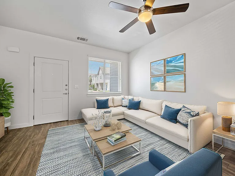 Townhomes at Twenty01 — Photo 42