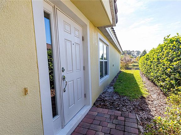 4th image of 12304 Pescara Ln