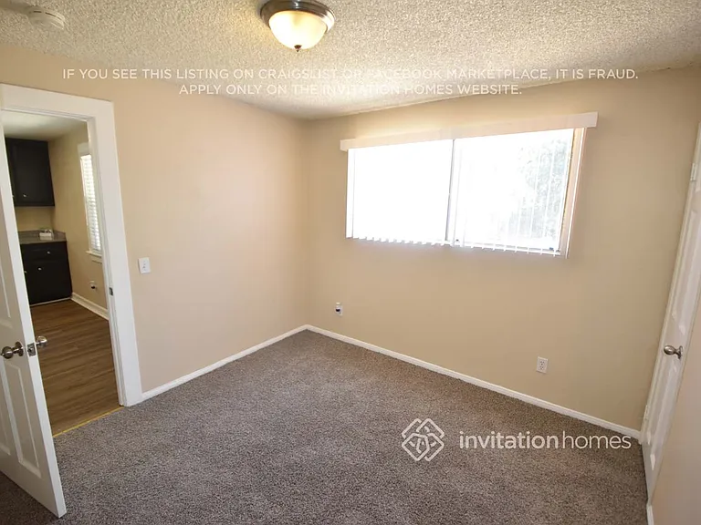 1446 N Euclid Ave — Photo 12