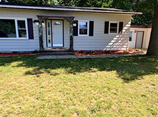 5271 124th Ave, Fennville, MI 49408