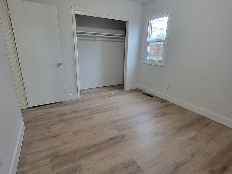 505 Sycamore St — Photo 14