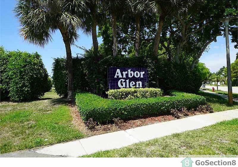 1st image of 5168 Arbor Glen Cir