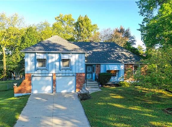 2nd image of 9718 Lydia Ave