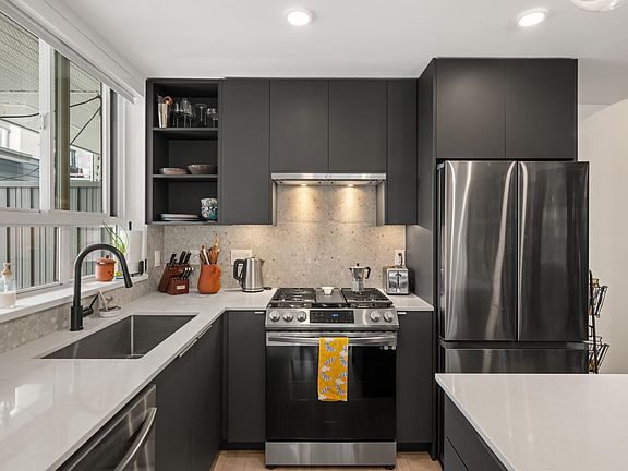 5th image of 7920 206th St #401