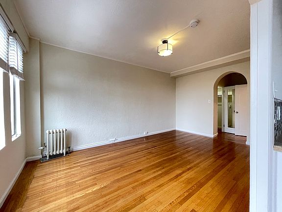 5th image of 1700 Octavia St APT 302