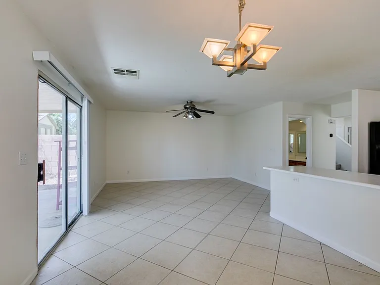 5025 Glittering Star Ct N — Photo 28
