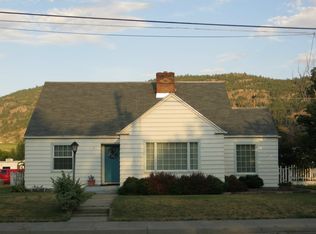 1611 Cherry St, Oroville, WA 98844