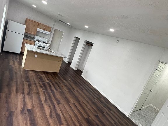 3rd image of 3314 Frutas Ave APT 2