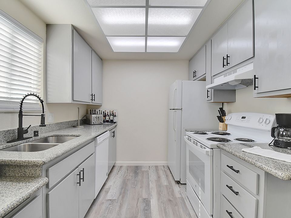 1st image of 1104 F St #4