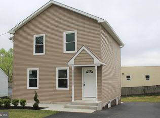 928 Chestnut St, Trainer, PA 19061