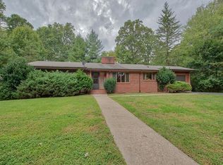 107 Maple Grove Church Rd, Waynesville, NC 28786