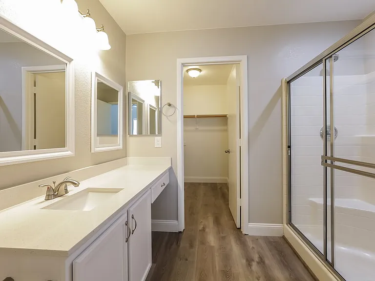10643 Solar Hawk Ave — Photo 12