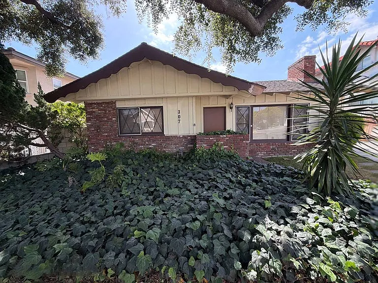 307 N Curtis Ave — Photo 15
