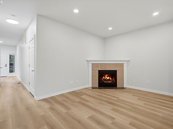 3rd image of 17413 SW Rose Petal Ln