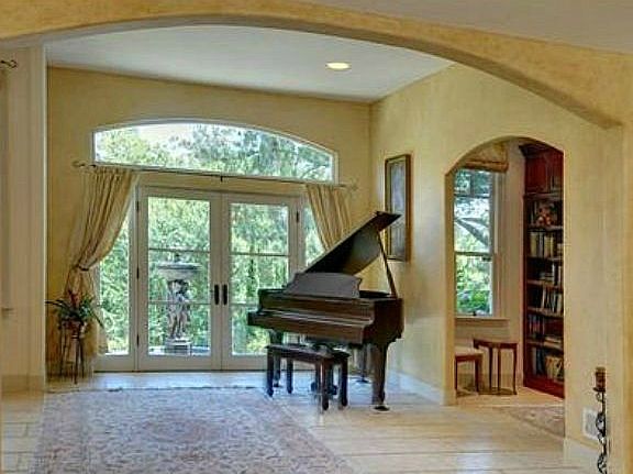 4th image of 18536 Saratoga Los Gatos Rd