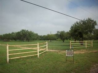 160 Blue Quail Dr #4, Lytle, TX 78052