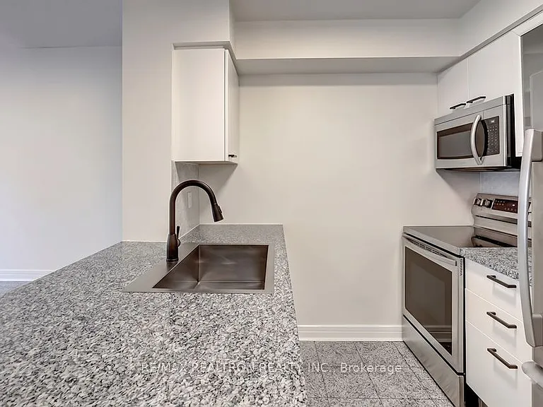 16 Harrison Garden Blvd #2407 — Photo 5