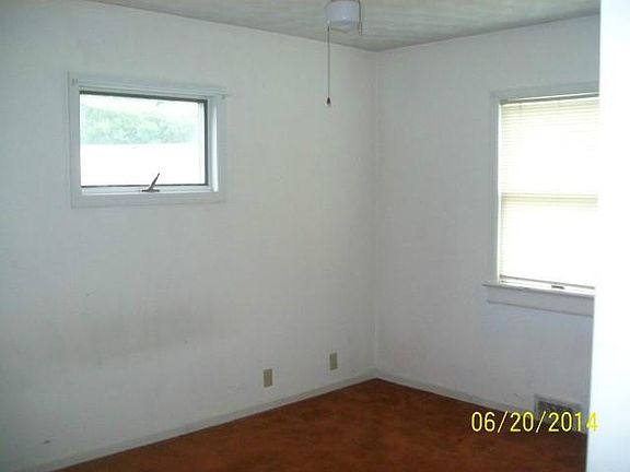 3rd image of 126 Muntz St