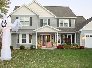 274 Tobey Rd, Pittsford, NY 14534