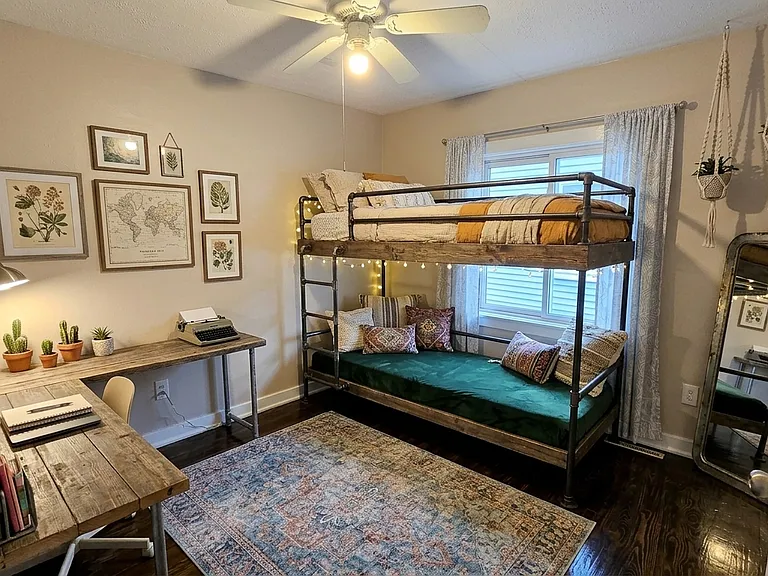 22 Clare St #4 — Photo 7