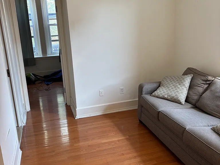 334 S 12th St #3F — Photo 9