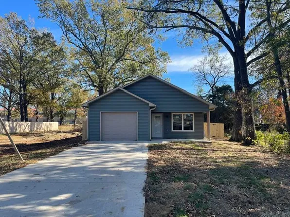 207 N Jackson St, Cabot, AR 72023
