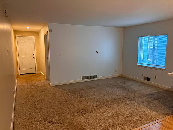 2nd image of 737 Ashland Ave