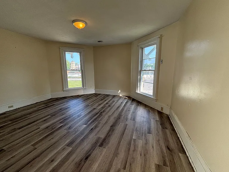 122 Shenango St — Photo 10