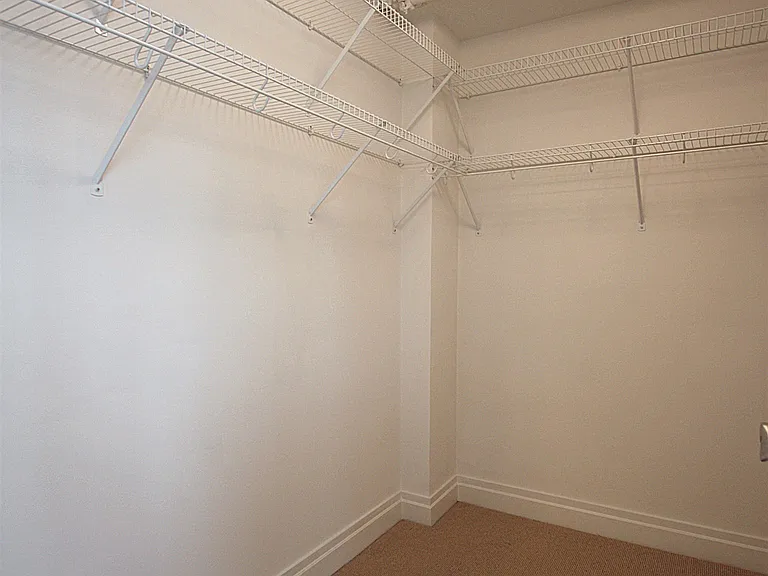 338 Grove St #4C — Photo 16
