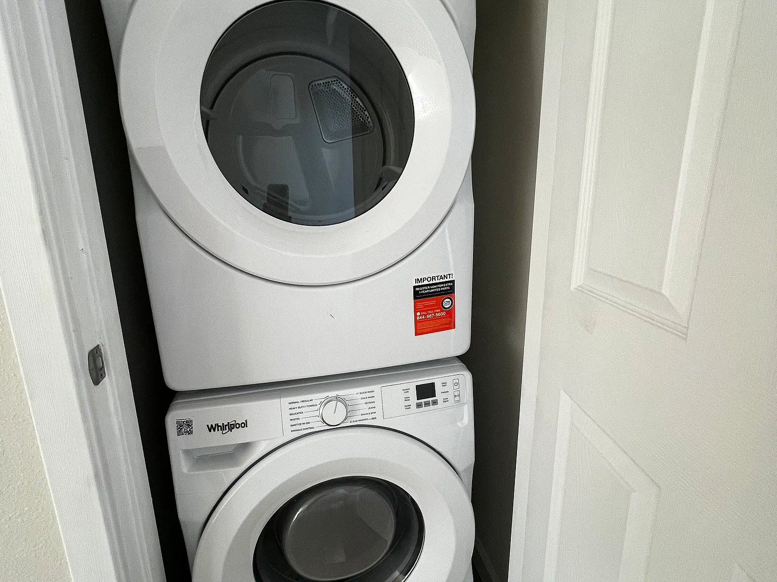 2 bed, 1000 sqft, $3,200 — Photo 2