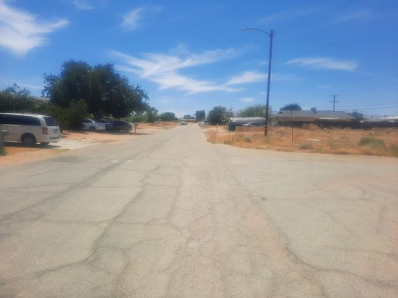 3rd image of Aspen Ave