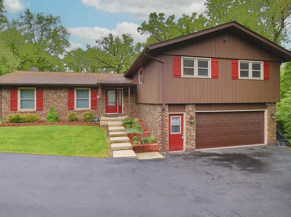 528 Stevens Ct, Sleepy Hollow, IL 60118