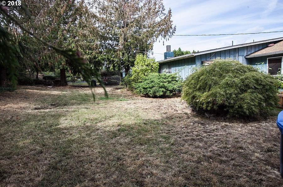 2nd image of 2245 Prospect Ave