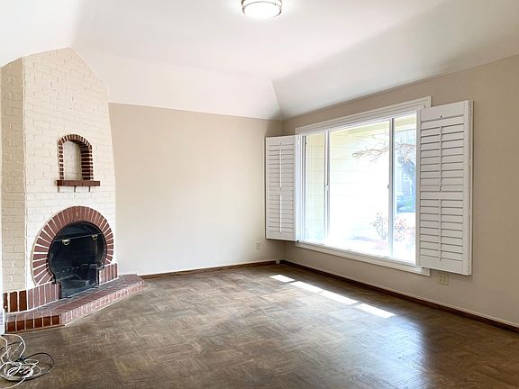 5th image of 128 Poplar Ave