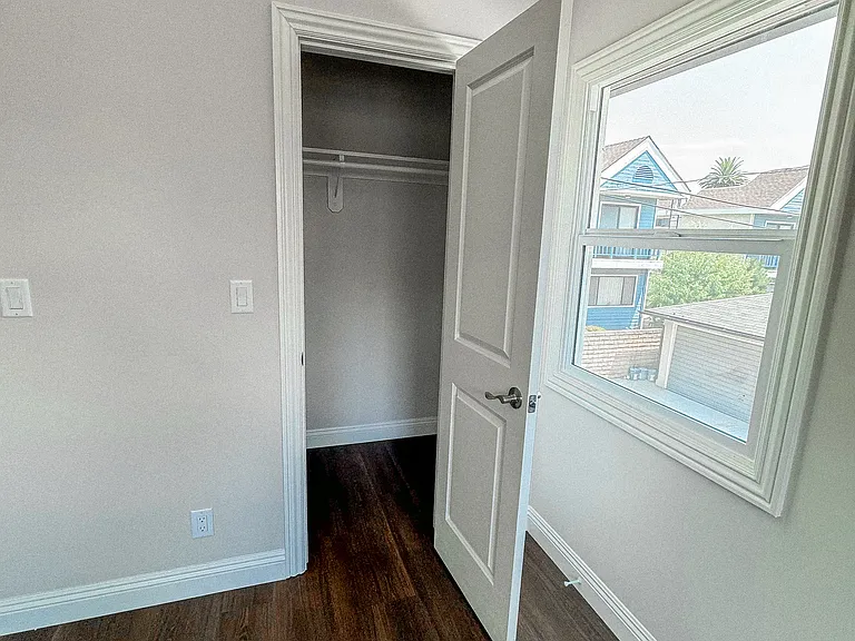 101 N Marengo Ave #100E — Photo 19