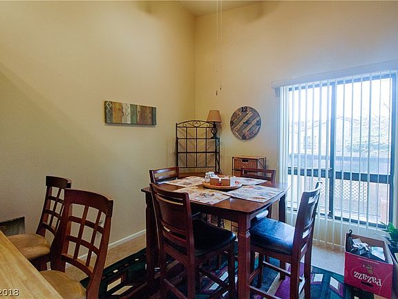 5th image of 1303 Capri Dr APT A