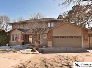 14561 S Harvey Oaks Ave, Omaha, NE 68144