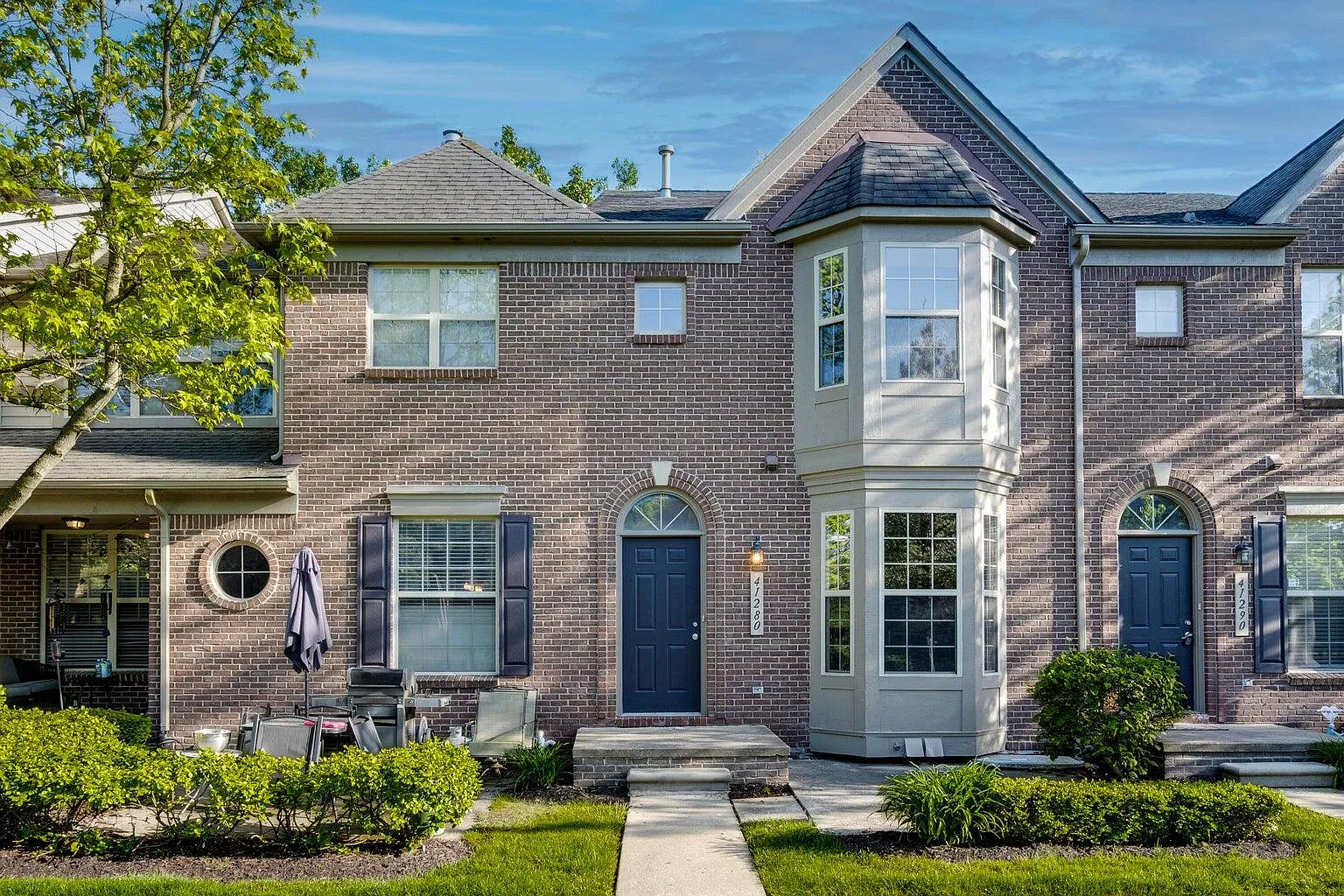 2 bed, 2.5 bath, 1502 sqft, $2,200 — Photo 2