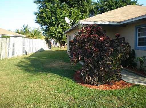 3rd image of 10393 Boynton Place Cir