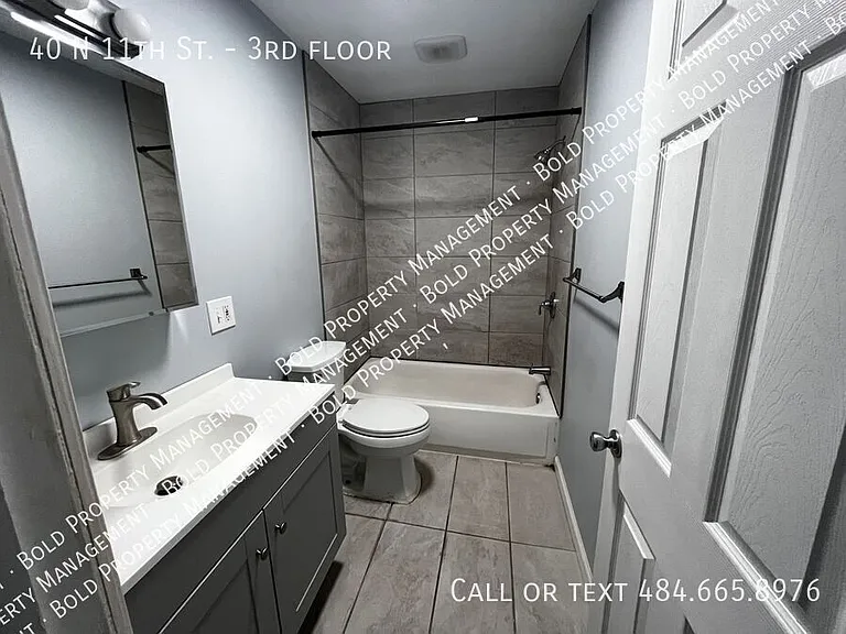40 N 11th St #3 — Photo 7
