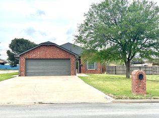 706 Joliet St, Plainview, TX 79072