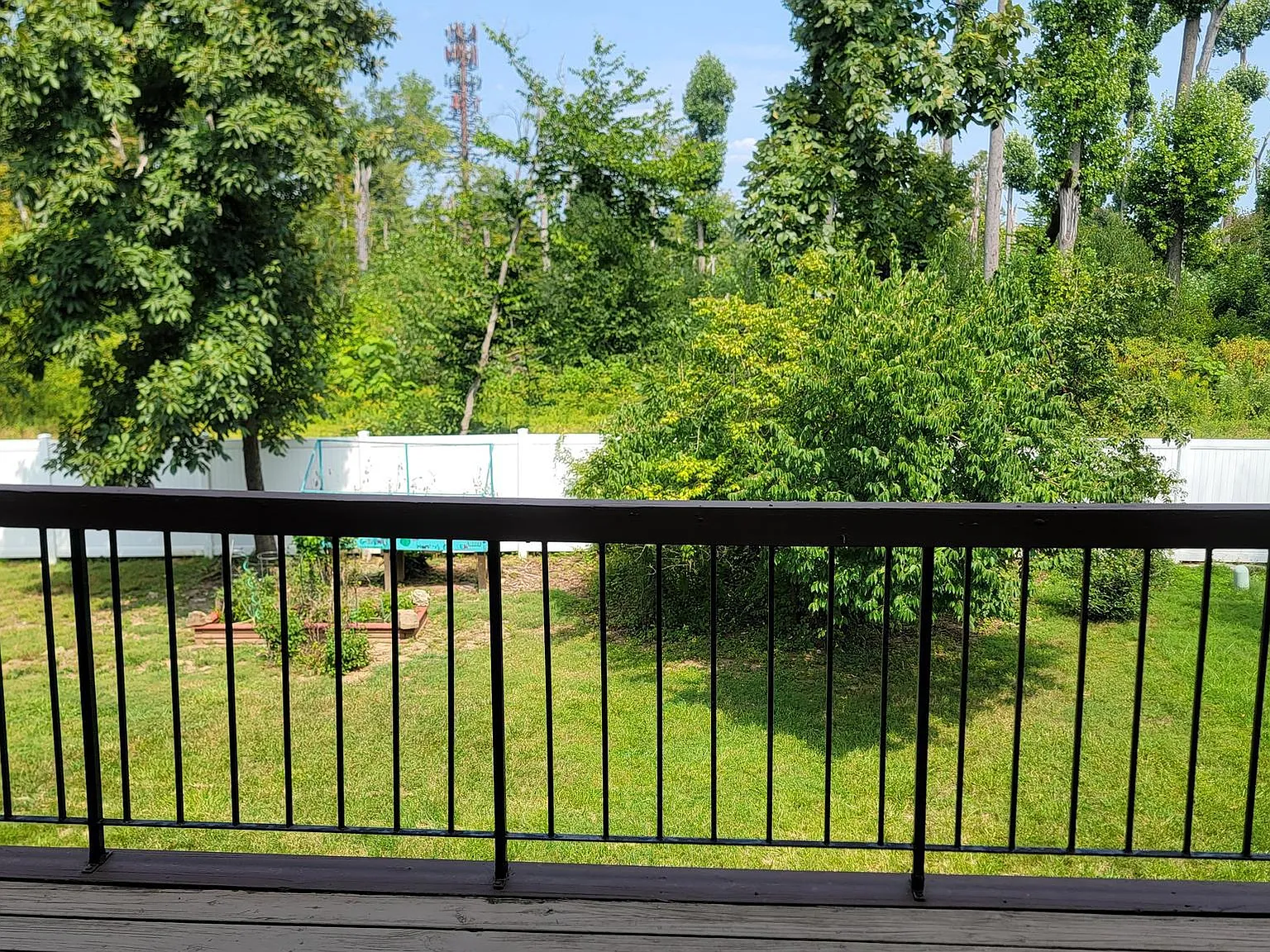 3 bed, 4.0 bath, 2224 sqft, $2,800 — Photo 1