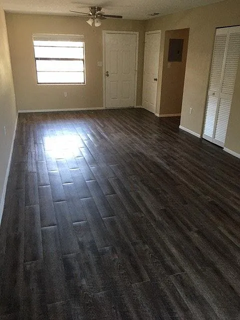 dining room - 101 Lake Ave NE #223